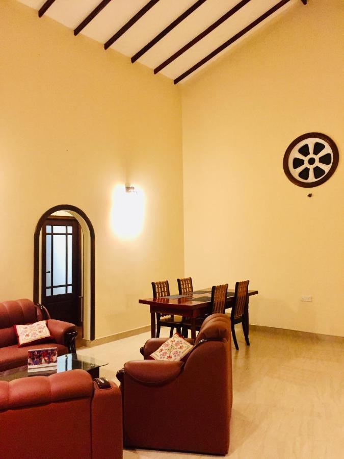Sweet Home Tourist Rest, Cooking Classes & Tours Anuradhapura Exterior photo