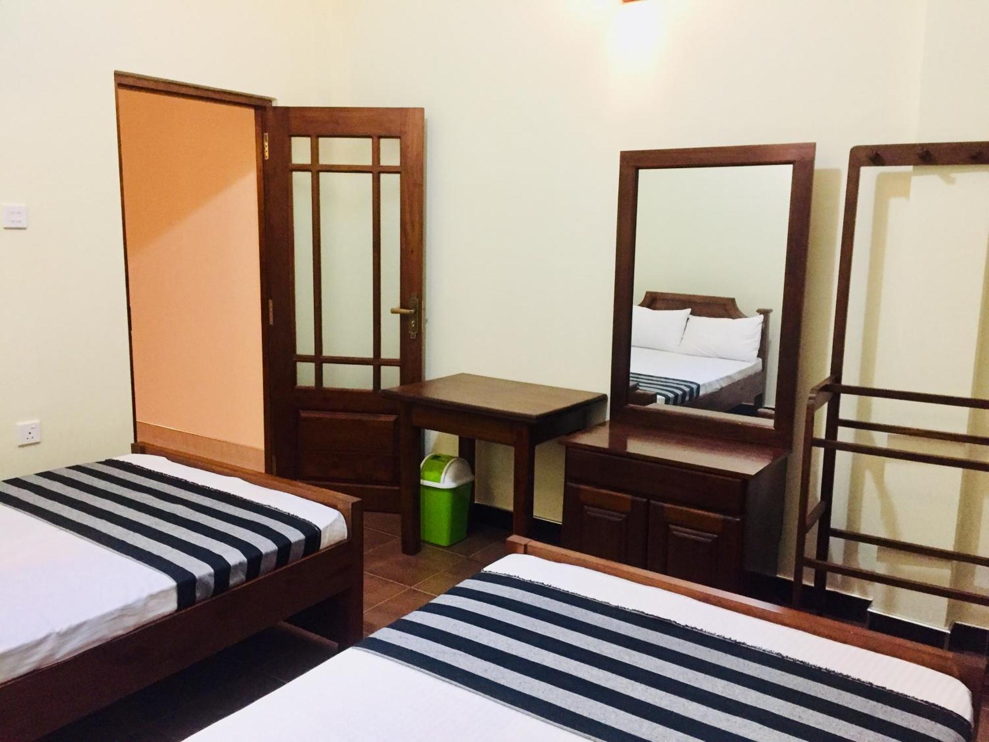 Sweet Home Tourist Rest, Cooking Classes & Tours Anuradhapura Exterior photo